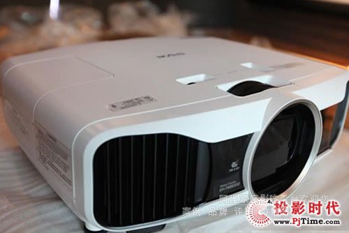 ������TW8000